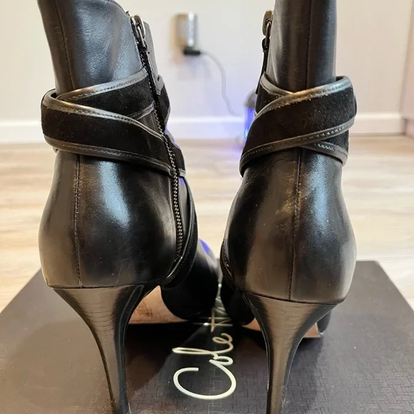 Cole Haan W Nike Air rubber sole butter soft leather with suede straps. 8 1/2 - Picture 4 of 4